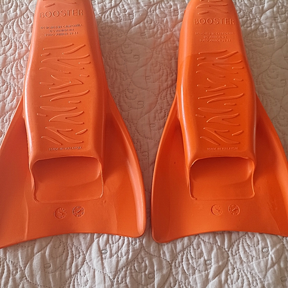 Finis Booster Swimming Fins - Picture 2 of 3